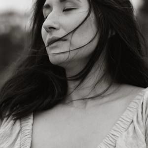 Meet your Posher, Nella